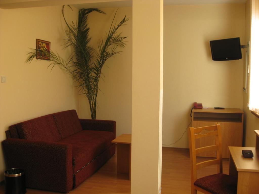 Family Hotel Veronika Devin Ruang foto